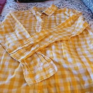 Great yellow and white checked shirt.
